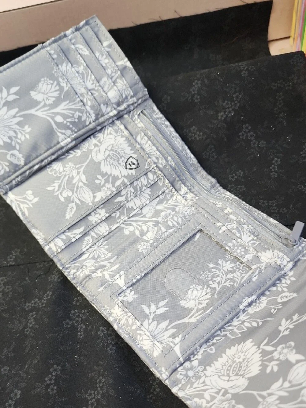 Vera Bradley Twill RILEY Wallet - Picture 3 of 7